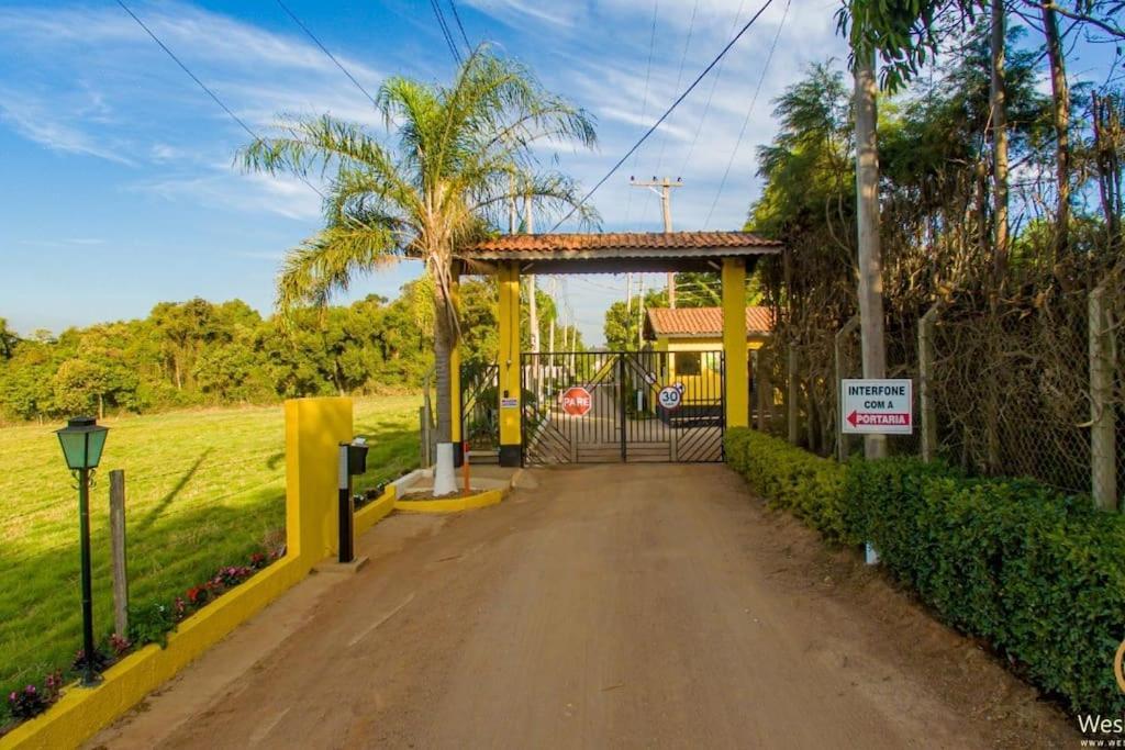 Holiday home Chacara C/piscina, Sala De Jogos, Campo *